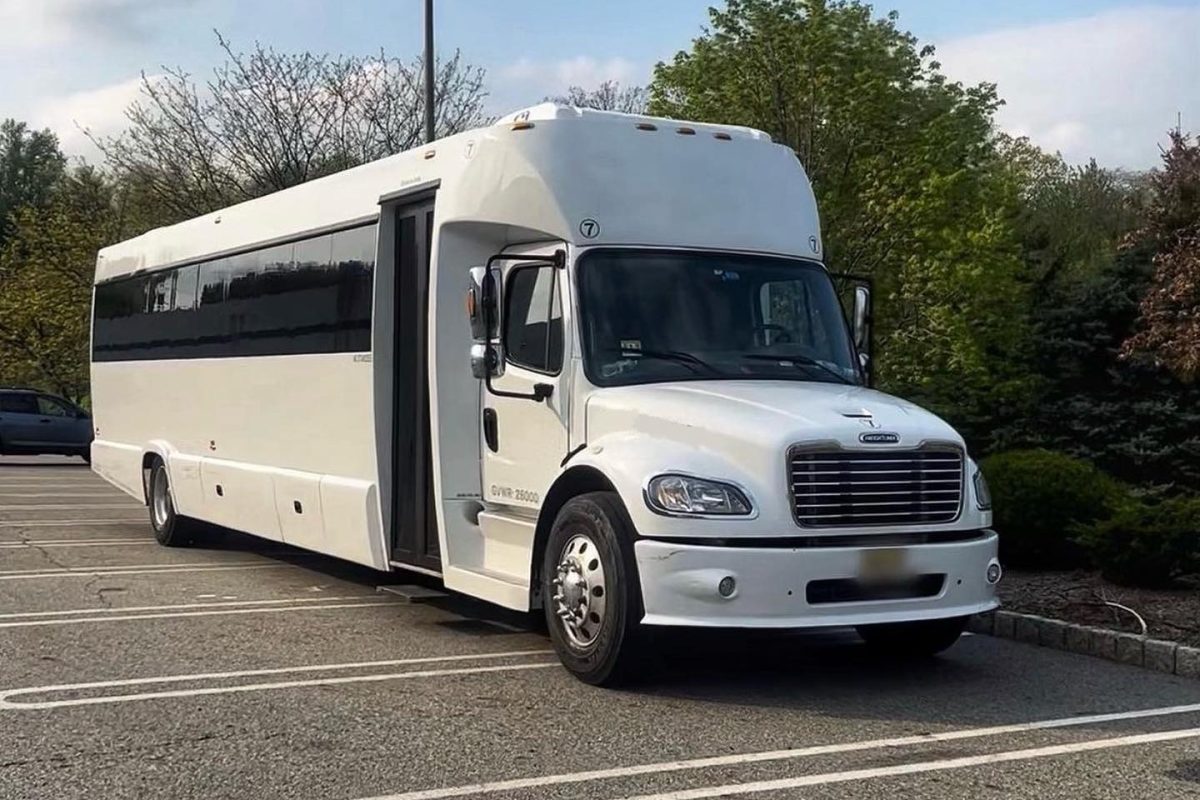40-Pax-Party-Bus-Exterior